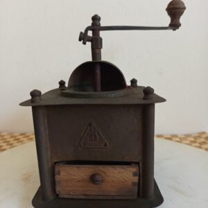 Παλιός μπρουντζινος μυλος