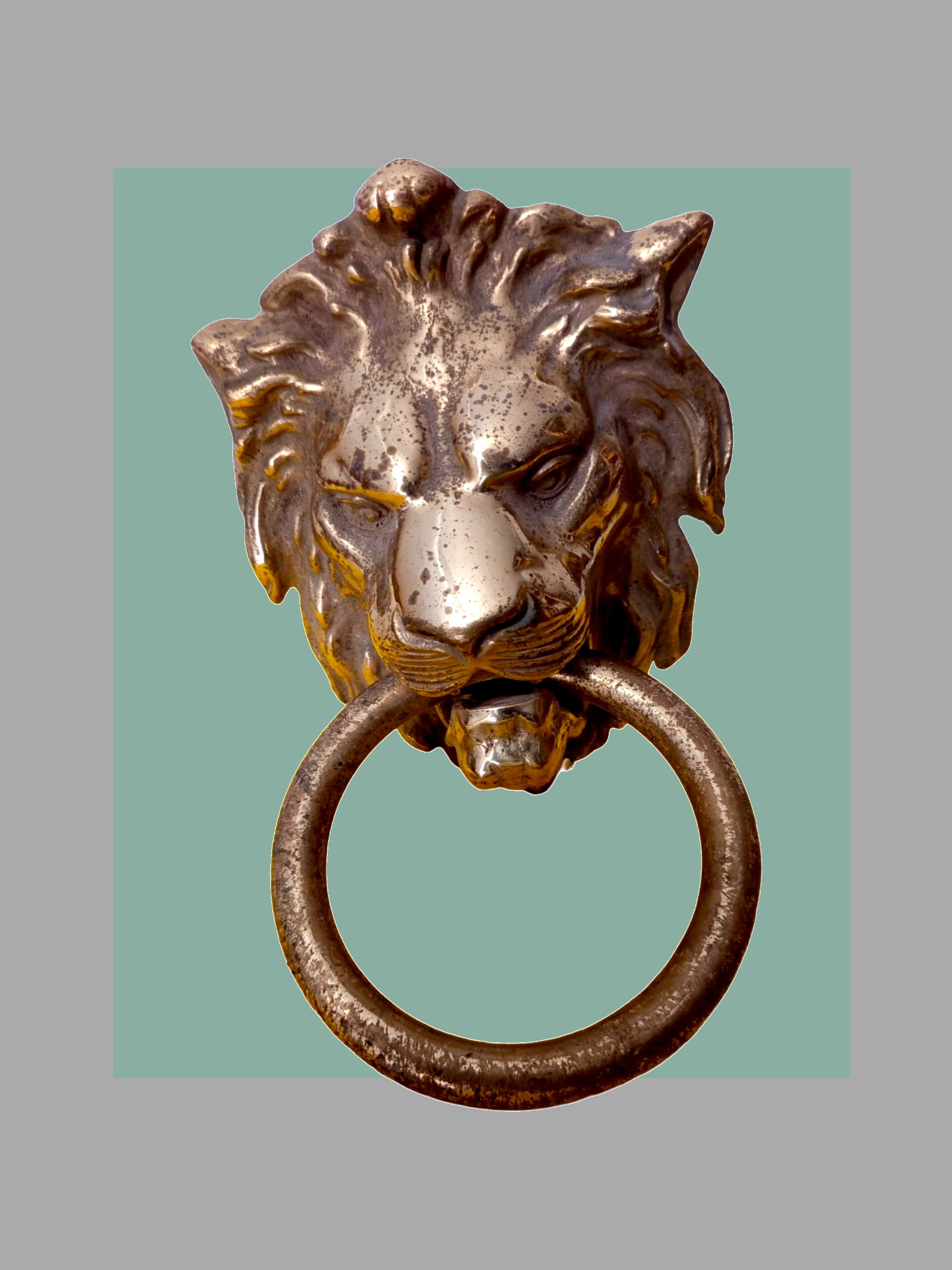 palio-mprountzino-roptro-portas-liontari-pic-1 Παλιό μπρούντζινο ρόπτρο πόρτας με κεφαλή λιονταριού