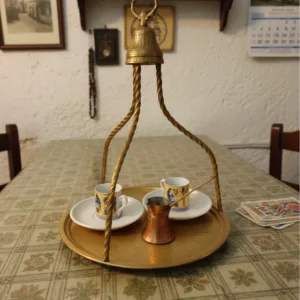 Vintage Μπρούντζινος Δίσκος Καφενείου με Χάλκινο Μπρίκι